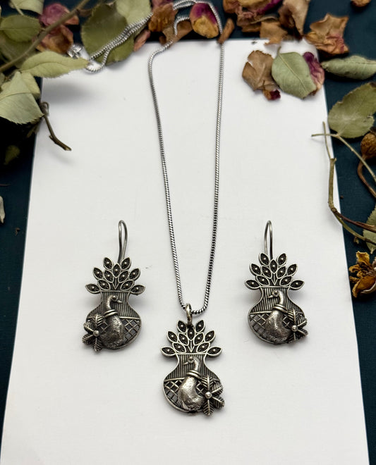 Premium oxidised Brass made pendant set