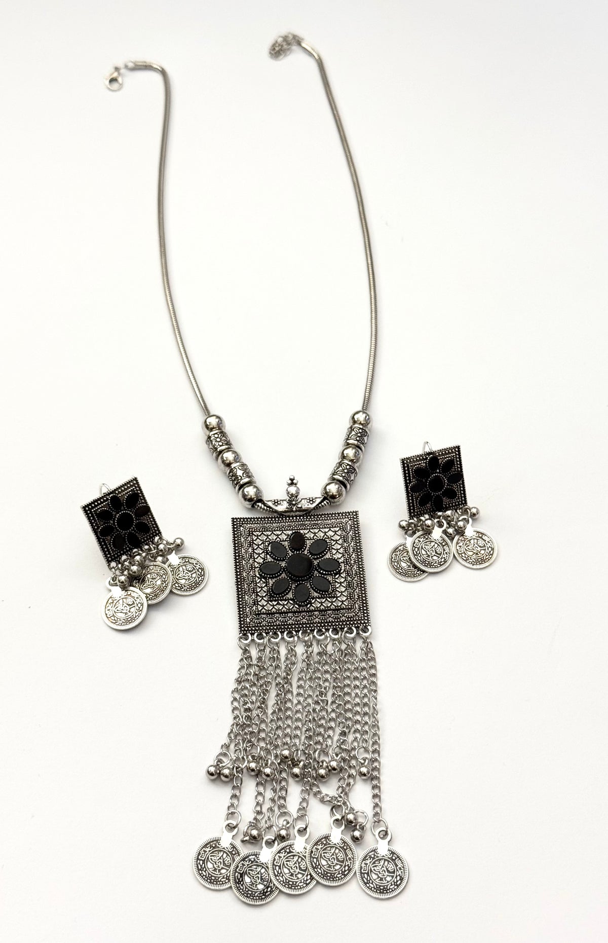 Oxidised pendant set
