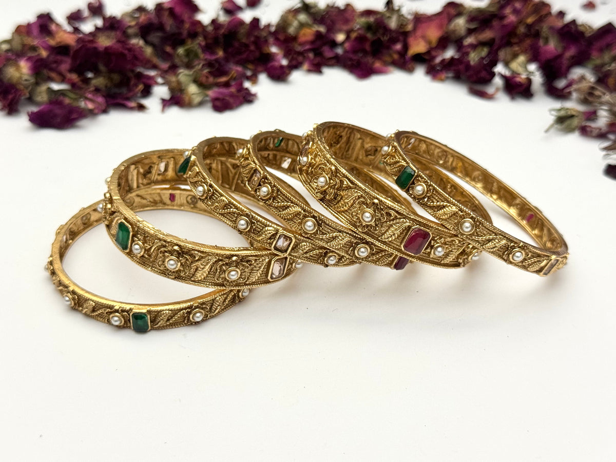 Rajwadi Bangles set