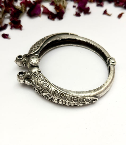 Premium Brass made Oxidised Openable Kara