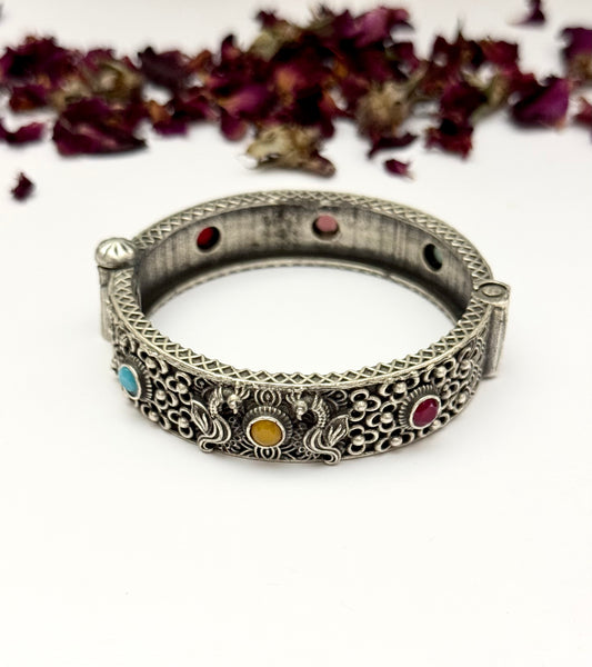 Premium brass made Oxidised Openable Bangle