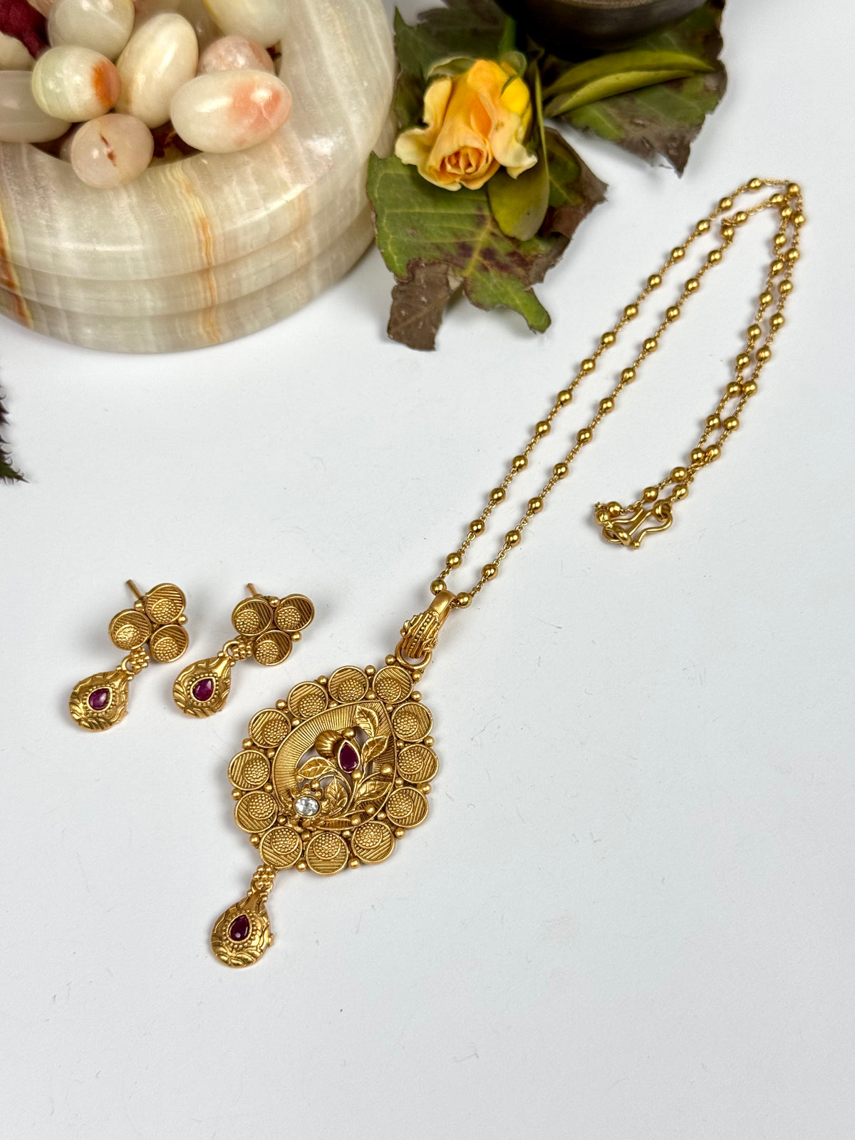 Rajwadi Pendant set