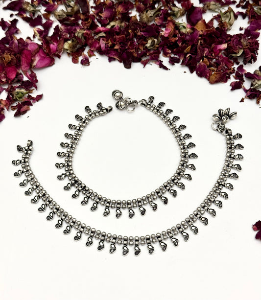 Premium German Silver oxidised Vintage Pazaib Pair