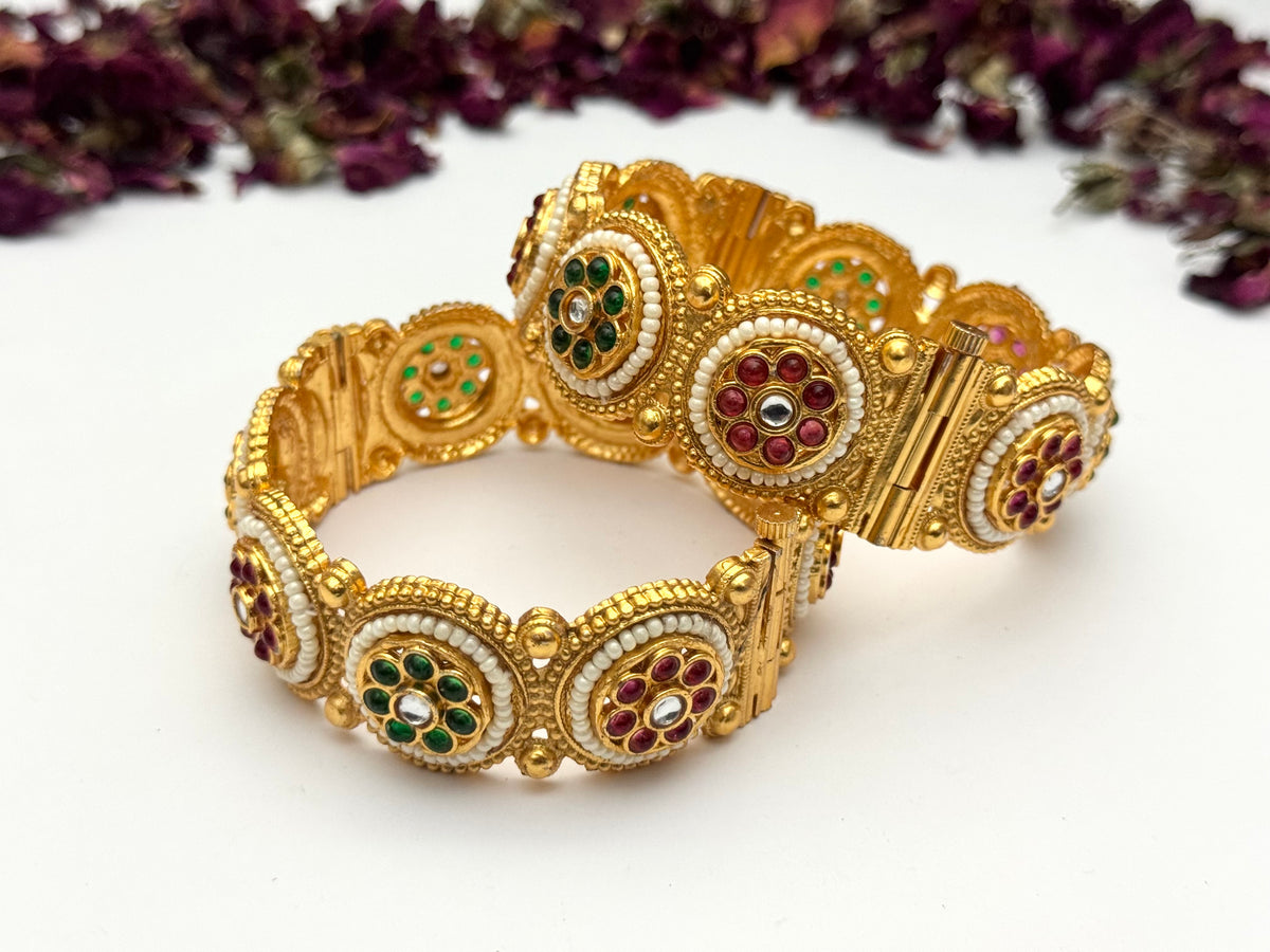 Rajwadi openable Bangle pair