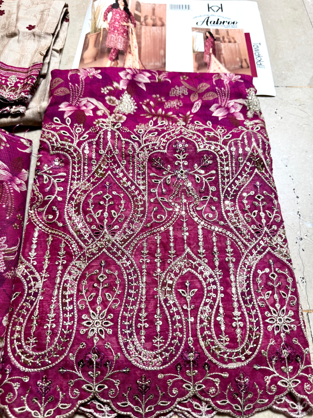 Libas-e-Shireen original Tawakal 3pcs embroidered khadder suit