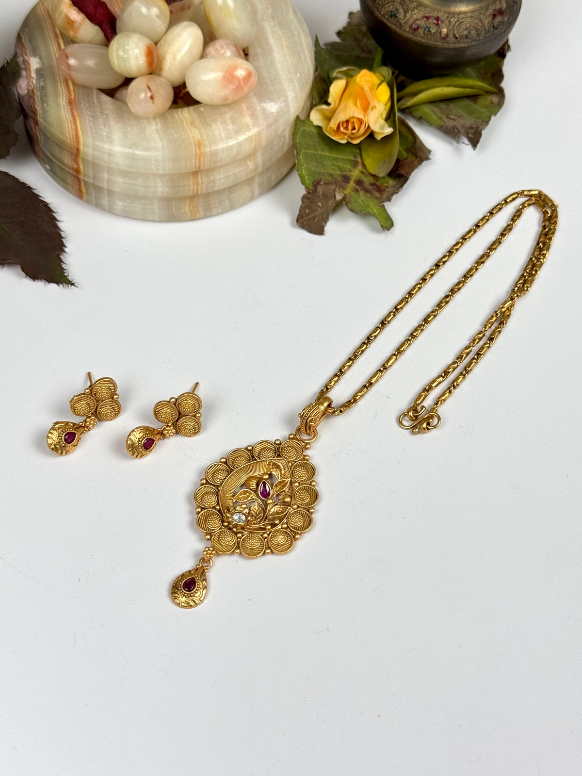 Rajwadi Pendant set