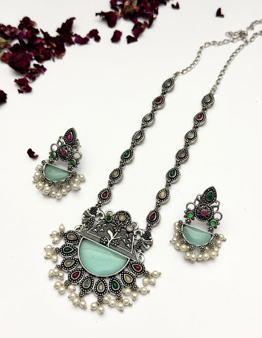 Premium oxidised pendant set
